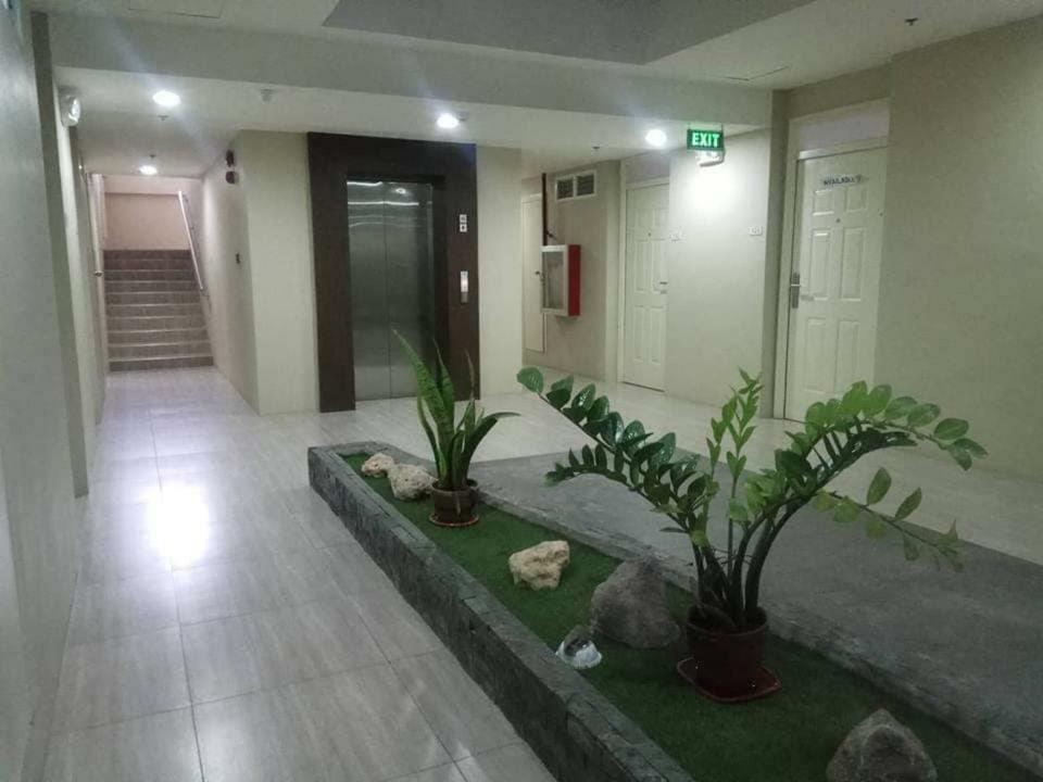 Benj Comfy Condo - Studio Unit W/ Carpark Isla de Mactán Exterior foto